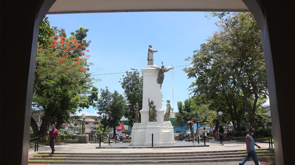 PlazaRizal_Header1.jpg